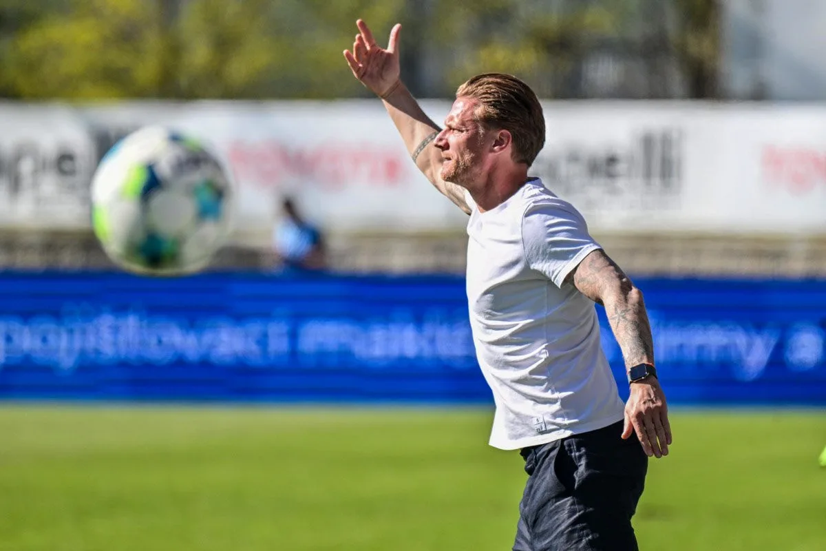 Uhráli jsme si to sami, těšilo po derby trenéra Slovau Kováče