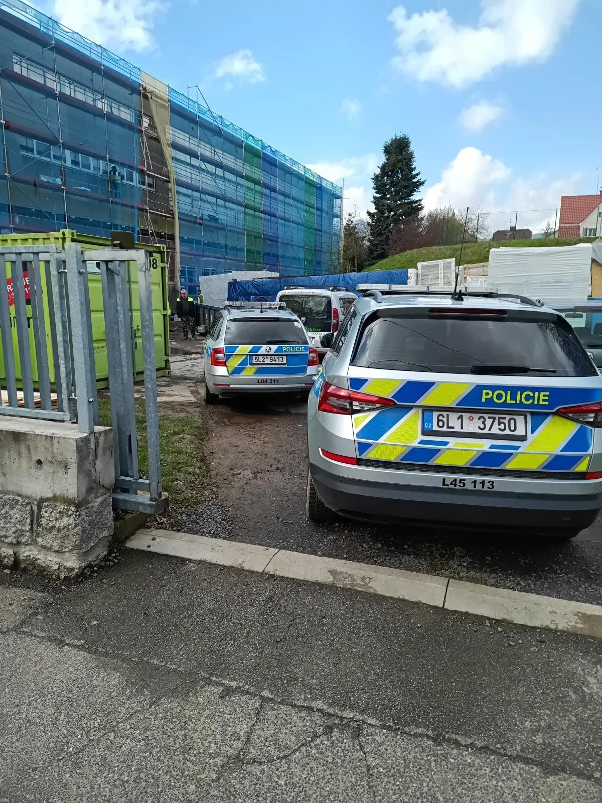 Kontroly cizinců na stavbách v Liberci: šest cizinců musí opustit Českou republiku