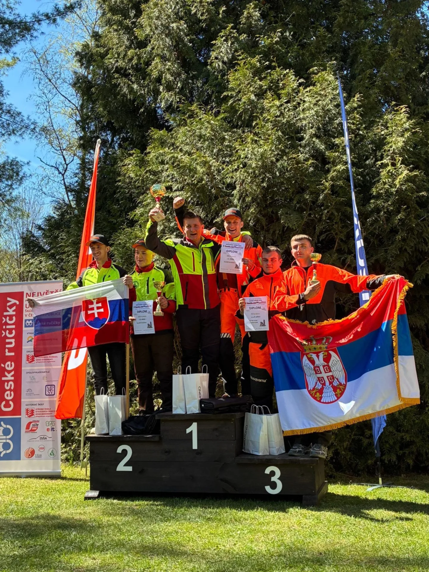 Nejlepším juniorským dřevorubcem republiky je Jan Šejnoha z Frýdlantu. Znovu po roce