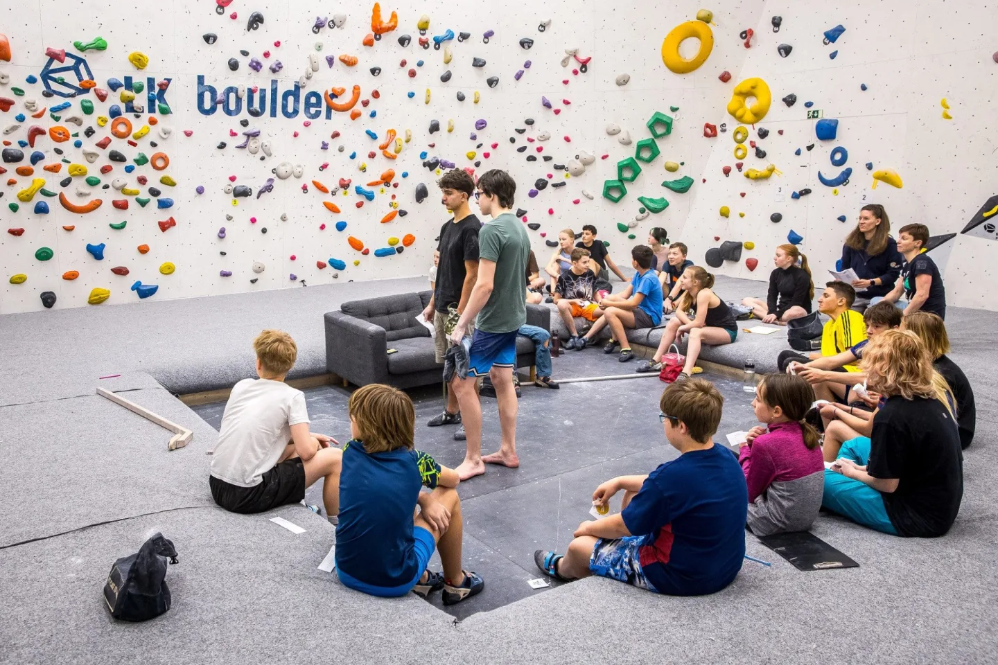 Školní boulder pohár rozhýbal Boulder Point. Dorazilo 200 mladých lezců