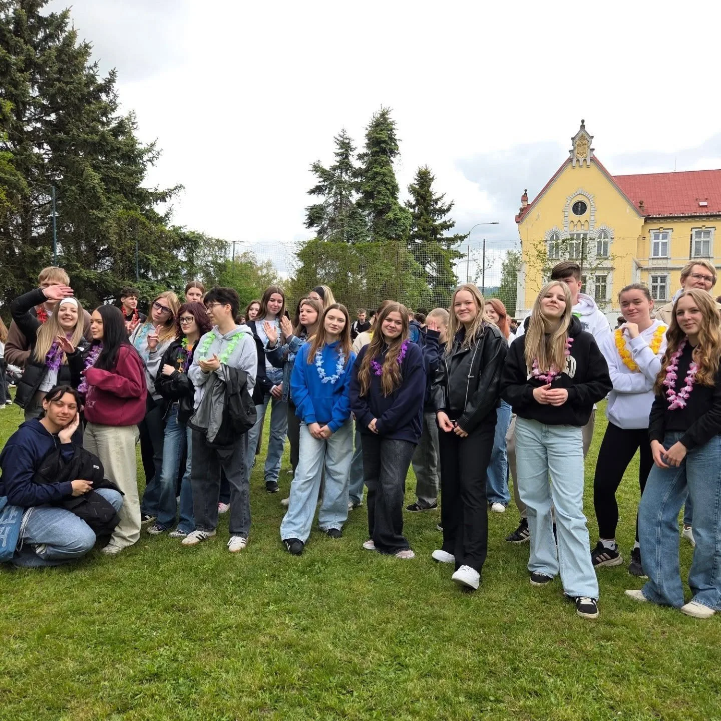 Majáles si celý zorganizovali sami studenti. Do areálu v Zeyerovce dorazilo 1300 lidí
