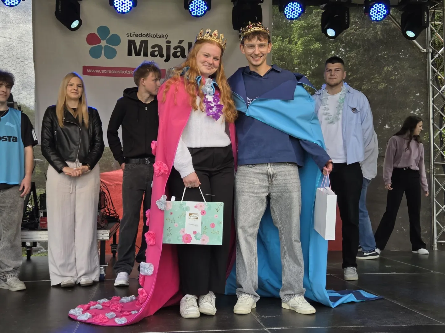 Majáles si celý zorganizovali sami studenti. Do areálu v Zeyerovce dorazilo 1300 lidí