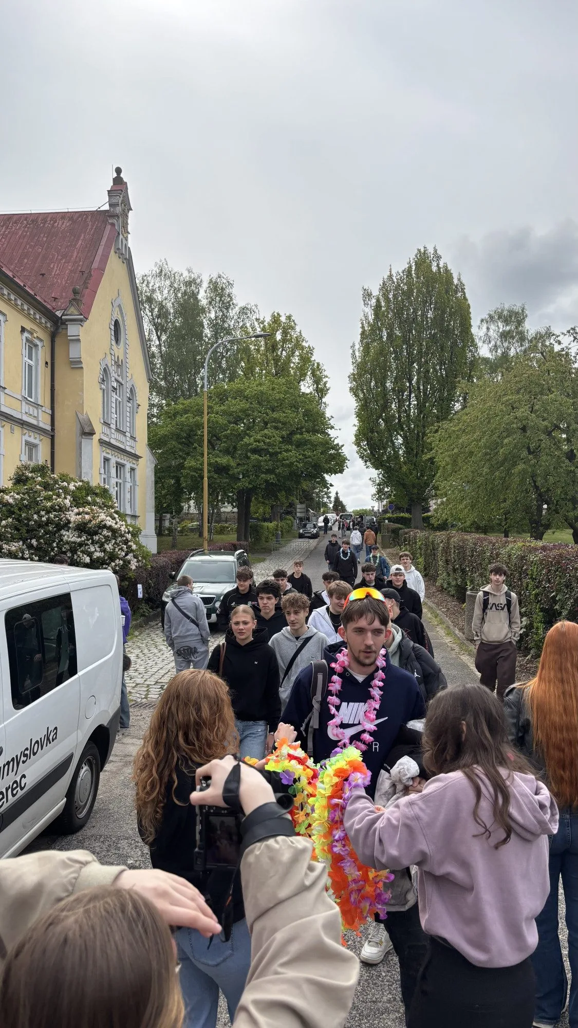 Majáles si celý zorganizovali sami studenti. Do areálu v Zeyerovce dorazilo 1300 lidí