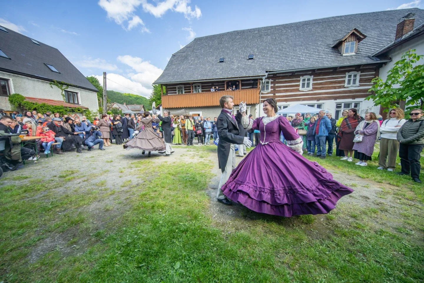 Podještědí se promění na literární svět. Festival Karoliny Světlé slaví deset let