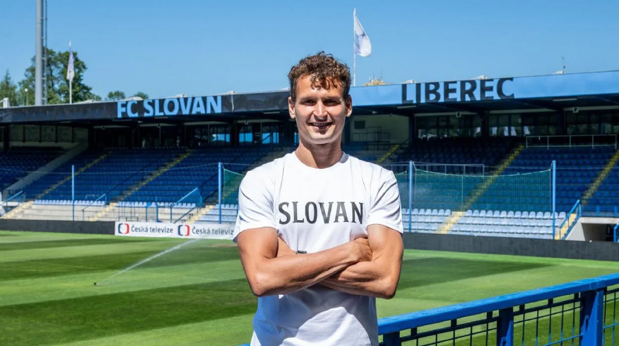 Fotbalisty Liberce po konci v Bohemians 1905 posílil defenzivní univerzál Hůlka
