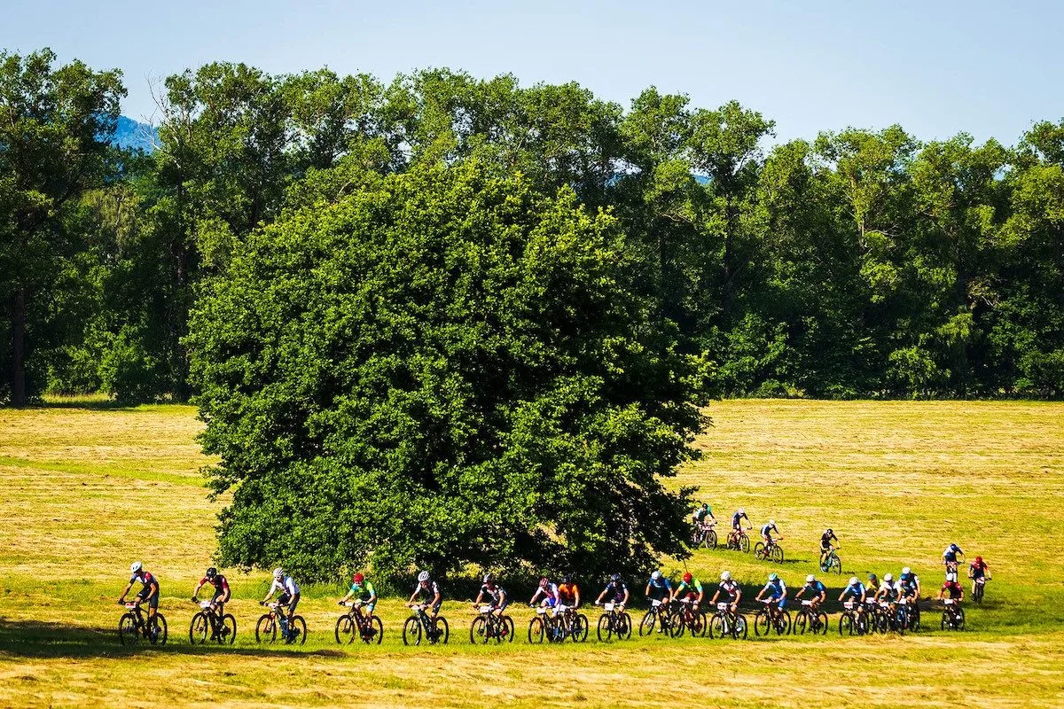 Malevil Cup startuje: téměř tisíc bikerů z jedenácti zemí míří do Lužických hor