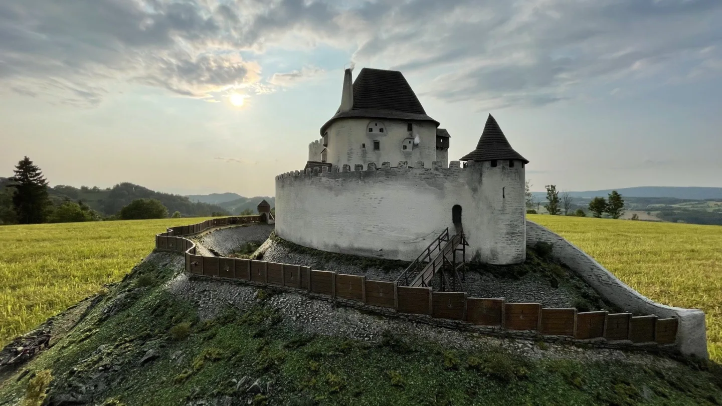 Severočeské muzeum láká na výstavu o hradech, k vidění bude i šest modelů či obléhací stroj