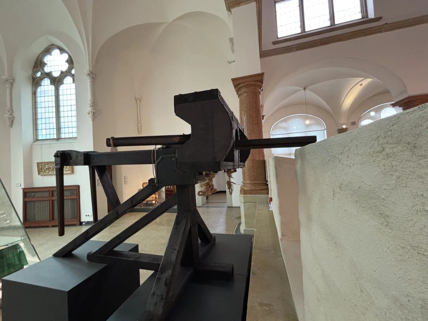 Severočeské muzeum láká na výstavu o hradech, k vidění bude i šest modelů či obléhací stroj