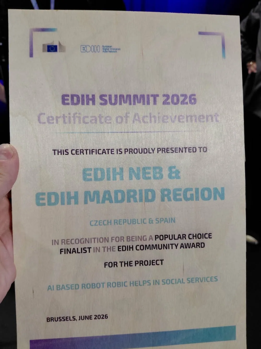 Robot Robic cvičí s klienty sociálních služeb. Odlehčí pečovatelkám, v kraji zůstane