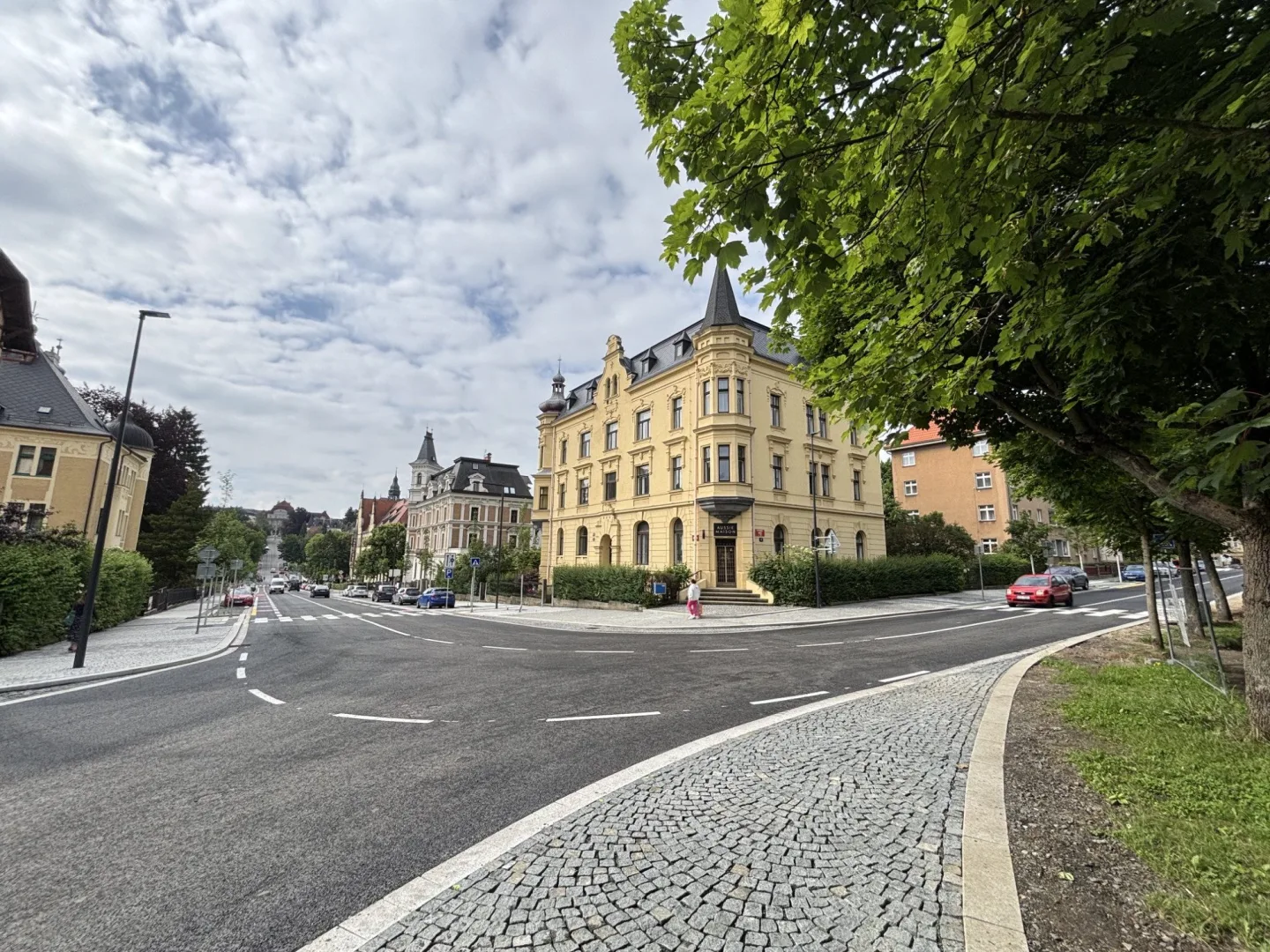 Vítězná ulice v Liberci je průjezdná bez omezení, práce především na přilehlém parku pokračují