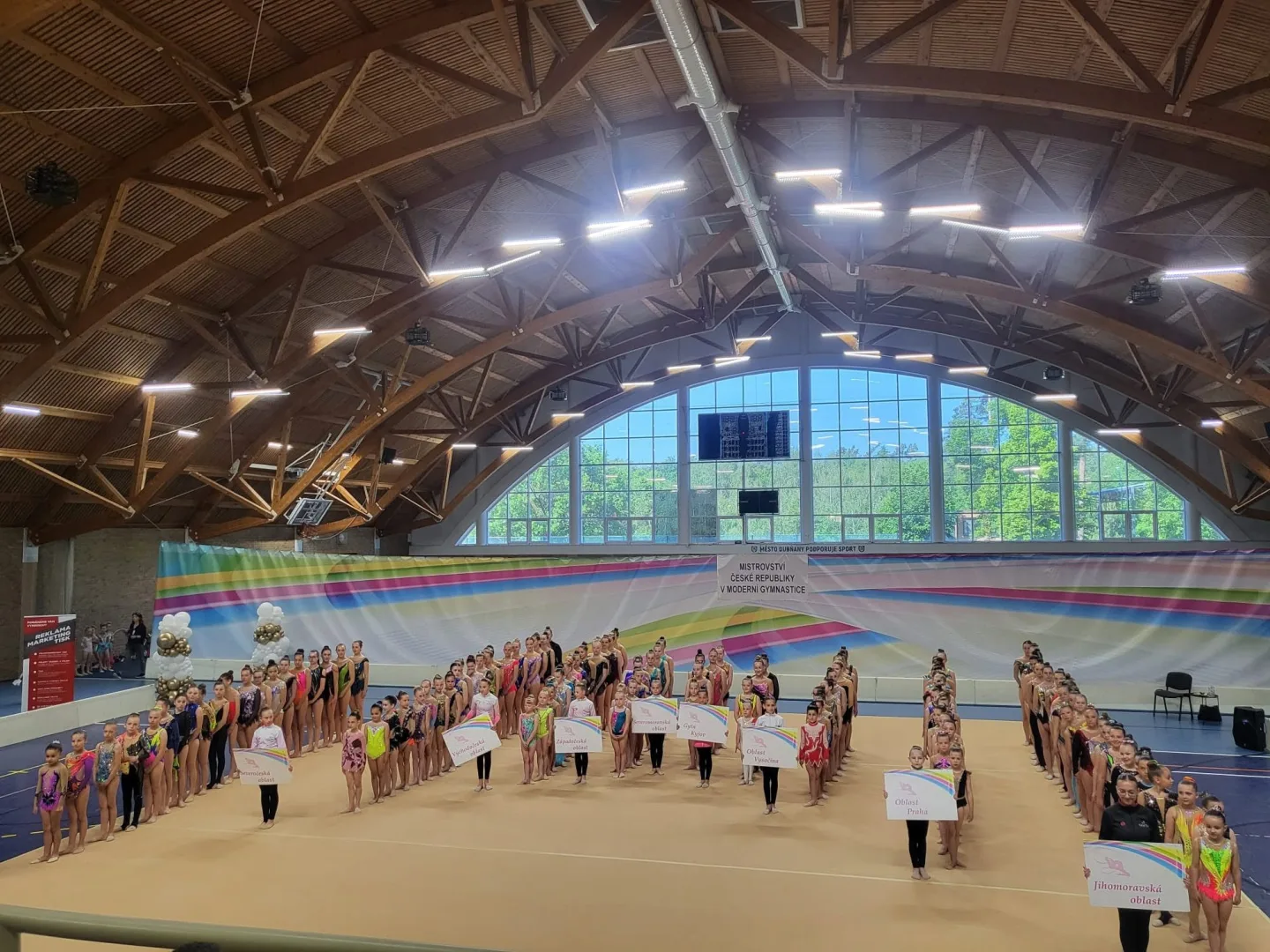 Liberecké moderní gymnastky přivezly z mistrovství republiky bronzovou medaili