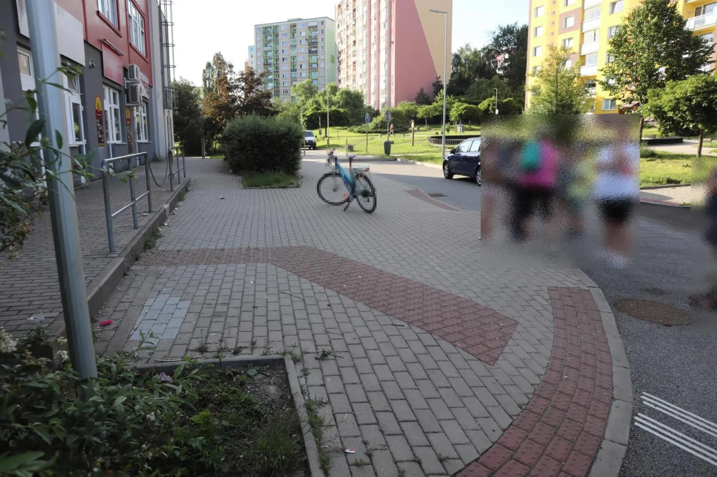 Srážka cyklistky s malým chlapcem na Špičáku. Policie hledá svědky