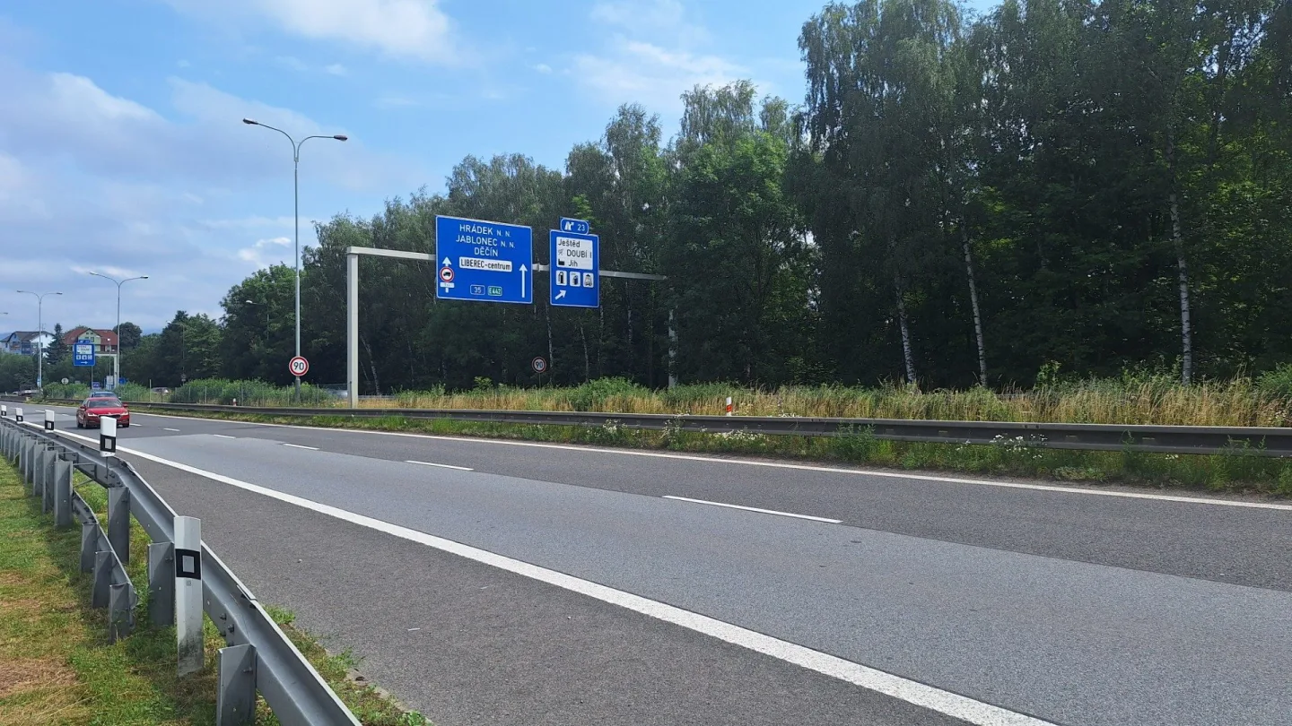 Další omezení na průtahu Libercem. ŘSD bude od pondělí pět měsíců opravovat dvoukilometrový úsek