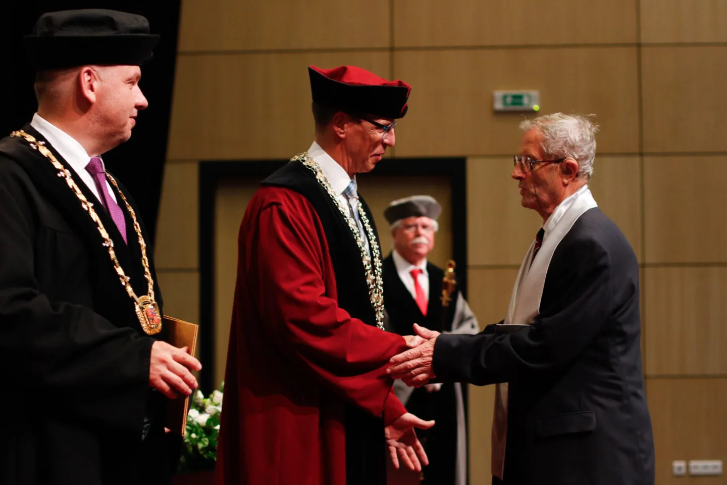 Historicky první zlaté promoce na liberecké univerzitě: Absolventi se vrátili po padesáti letech