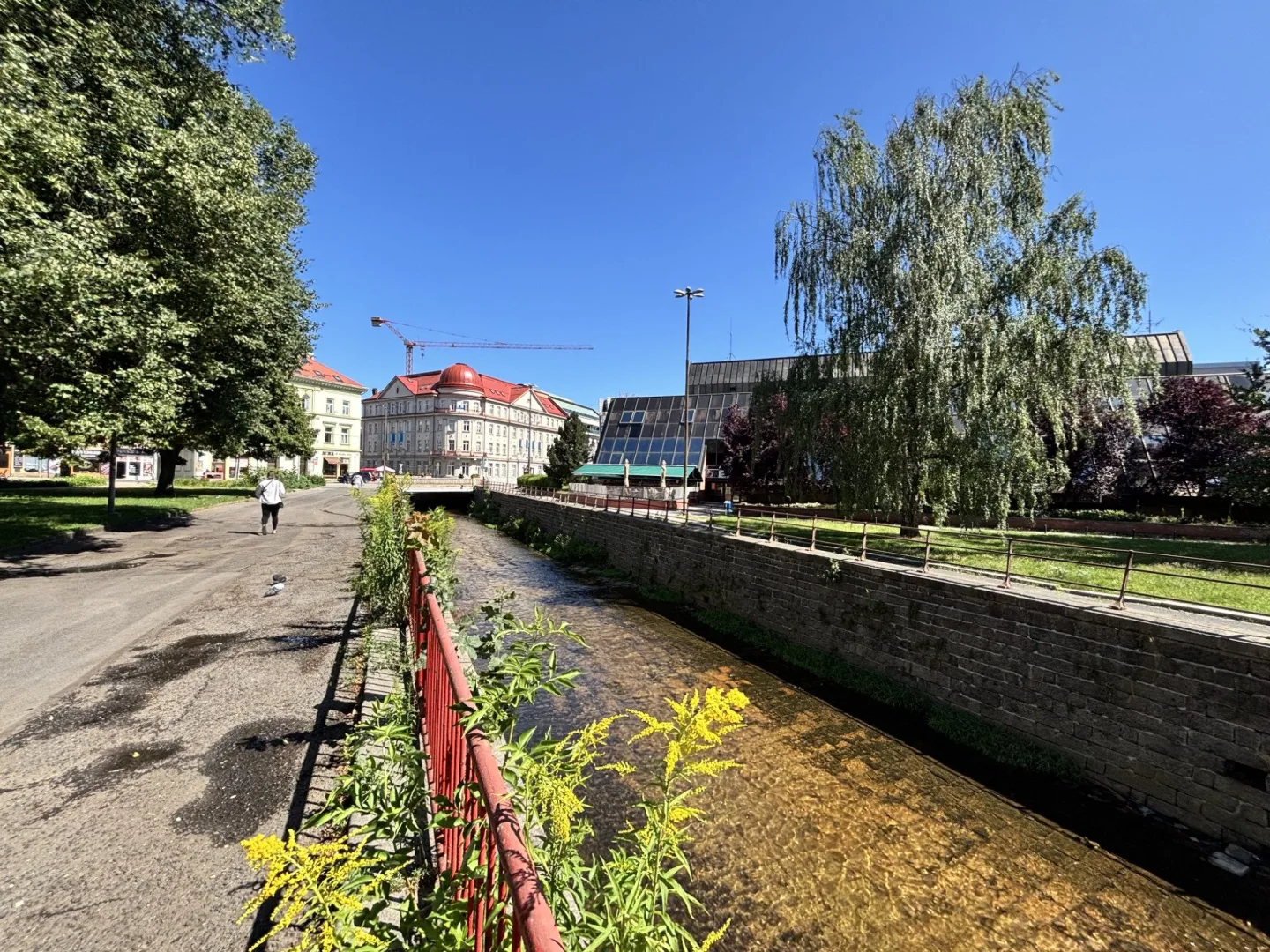 V Liberci začala v dolním centru stavba druhé části náplavky, financuje ji město