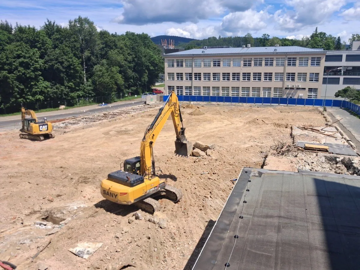 V areálu liberecké univerzity začaly práce na nové budově E2 za půl miliardy korun