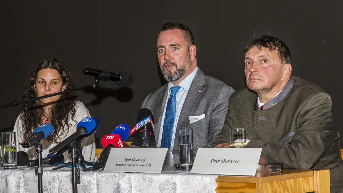 Moravec se vedení Správy KRNAP ujal v polovině června, kdy ho do funkce jmenoval ministr životního prostředí Igor Červený.