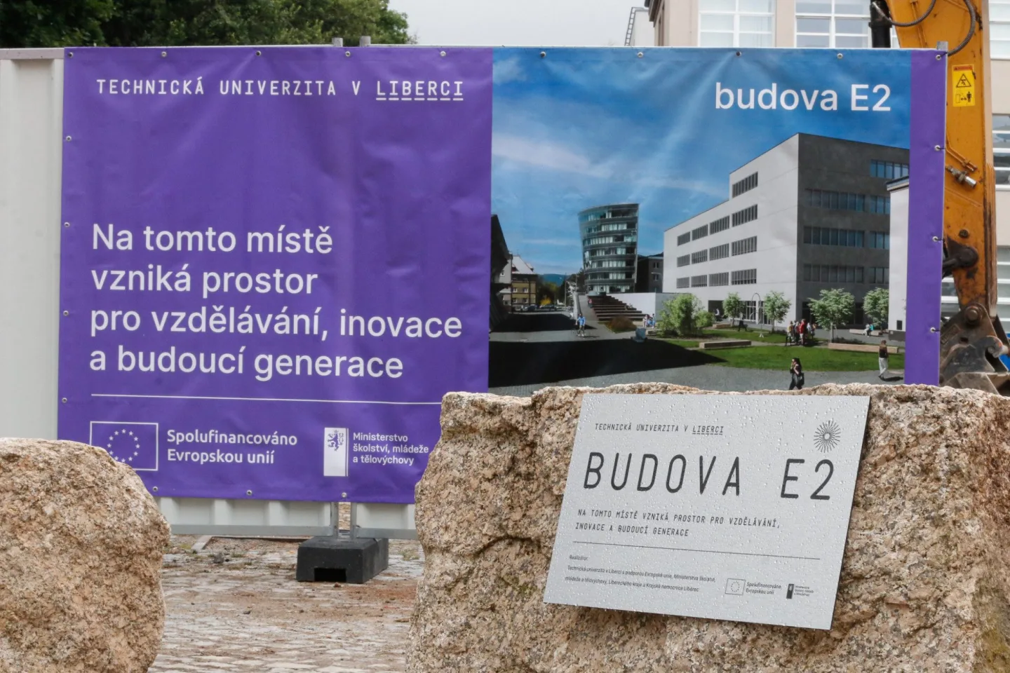 V Liberci začala stavba budovy za půl miliardy. Přestěhuje se sem fakulta i knihovna