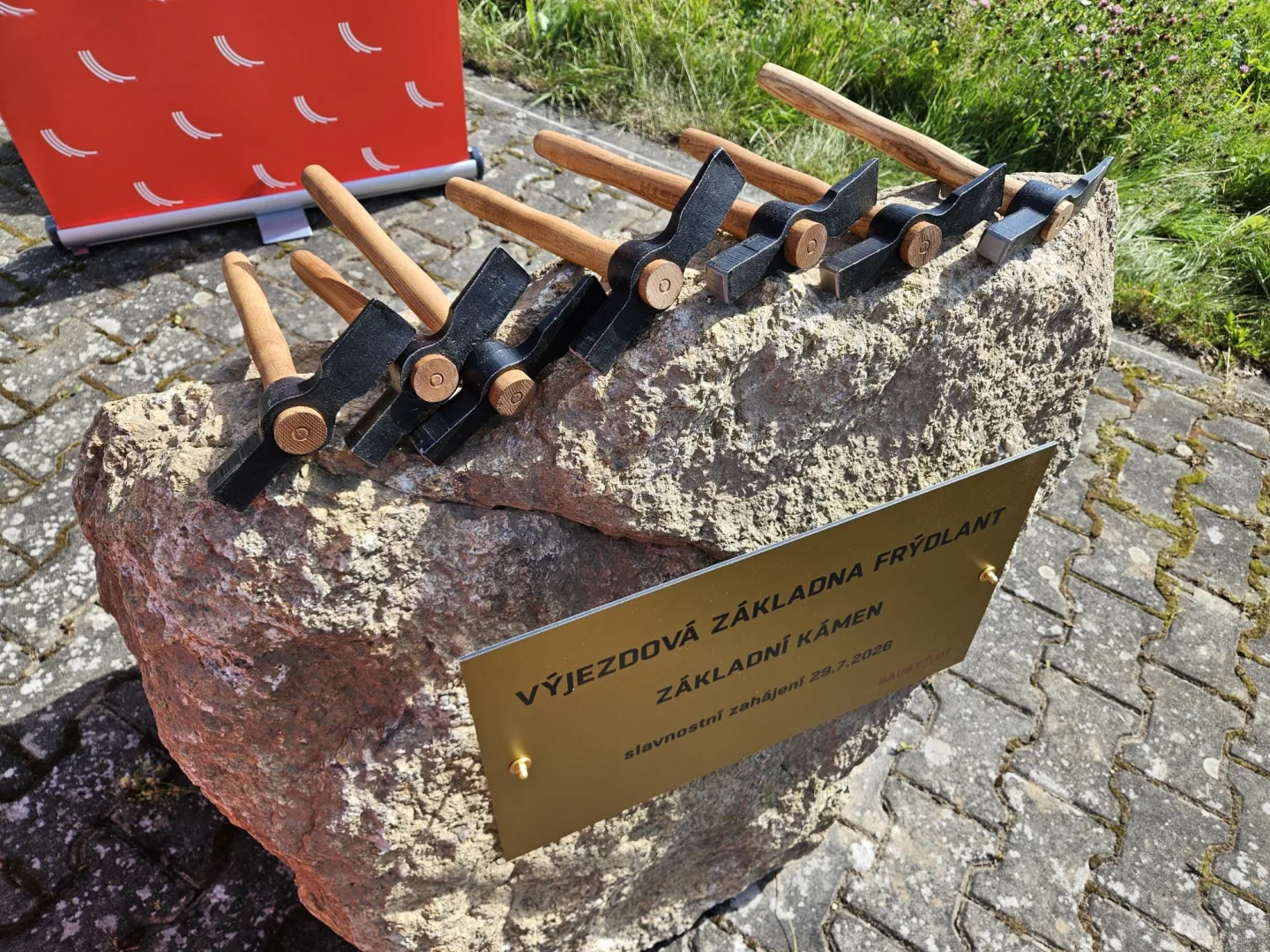 Liberecký kraj zahájil stavbu nové výjezdové základny záchranné služby ve Frýdlantu