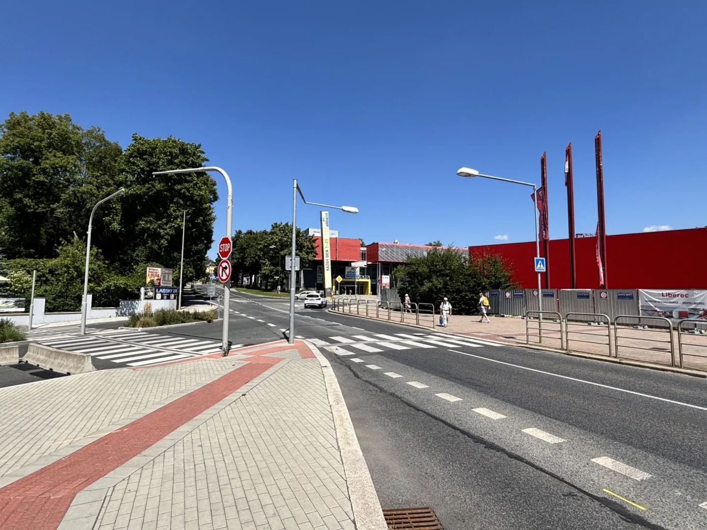 Konec nebezpečným křižovatkám. Liberec zahájil proměnu Tržního náměstí
