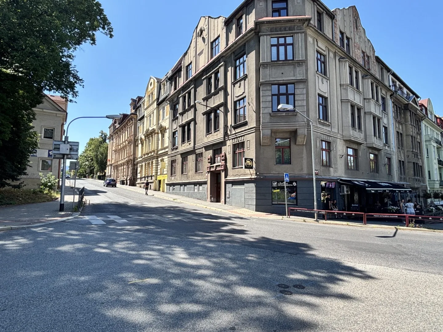 Konec nebezpečným křižovatkám. Liberec zahájil proměnu Tržního náměstí