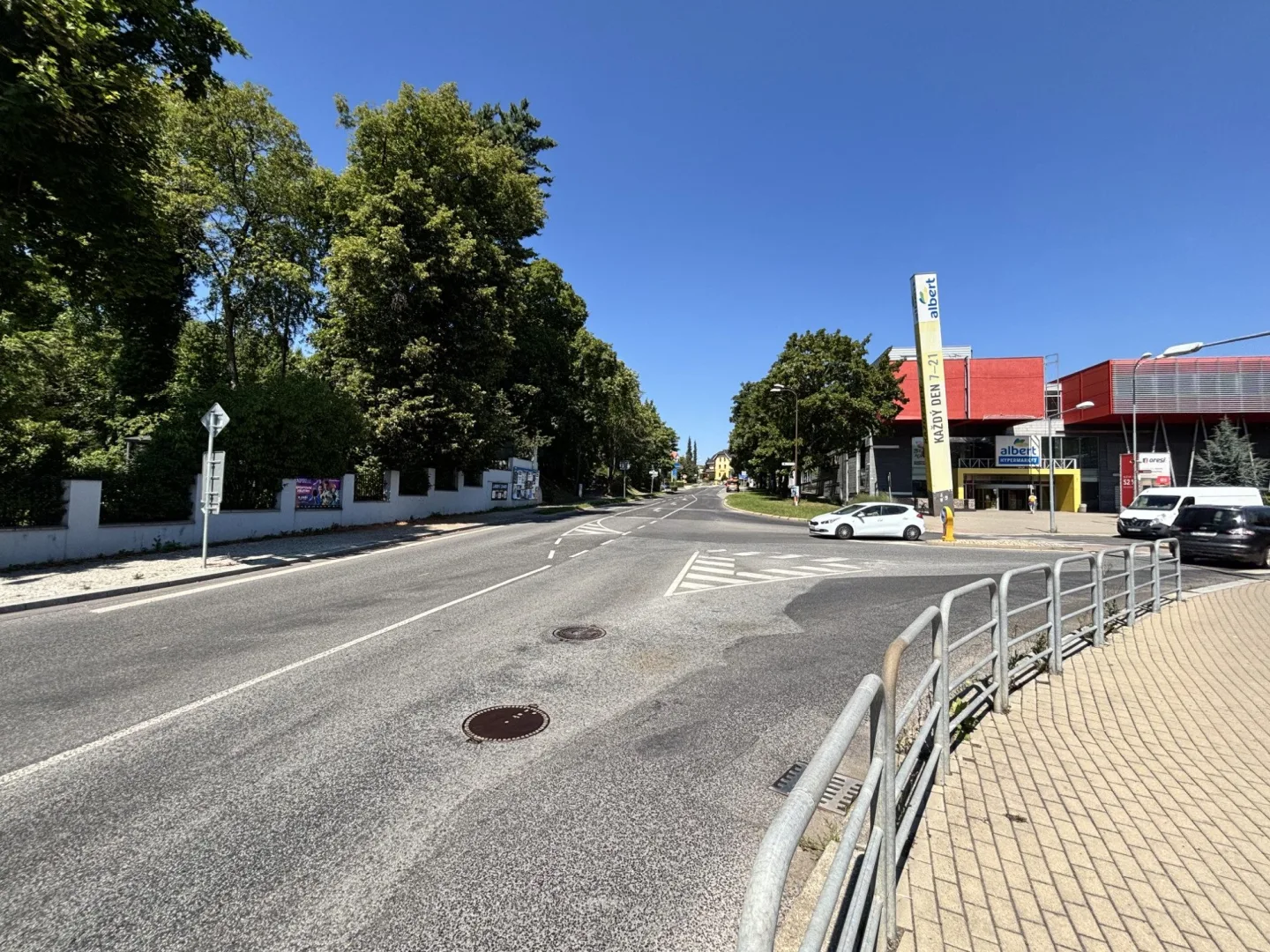 Konec nebezpečným křižovatkám. Liberec zahájil proměnu Tržního náměstí