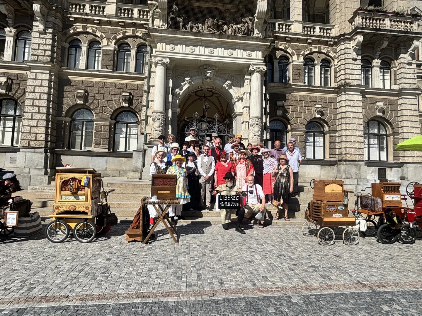 FOTO: Liberecký flašinetář je zpět. Podívejte se na fotky z prvního dne festivalu