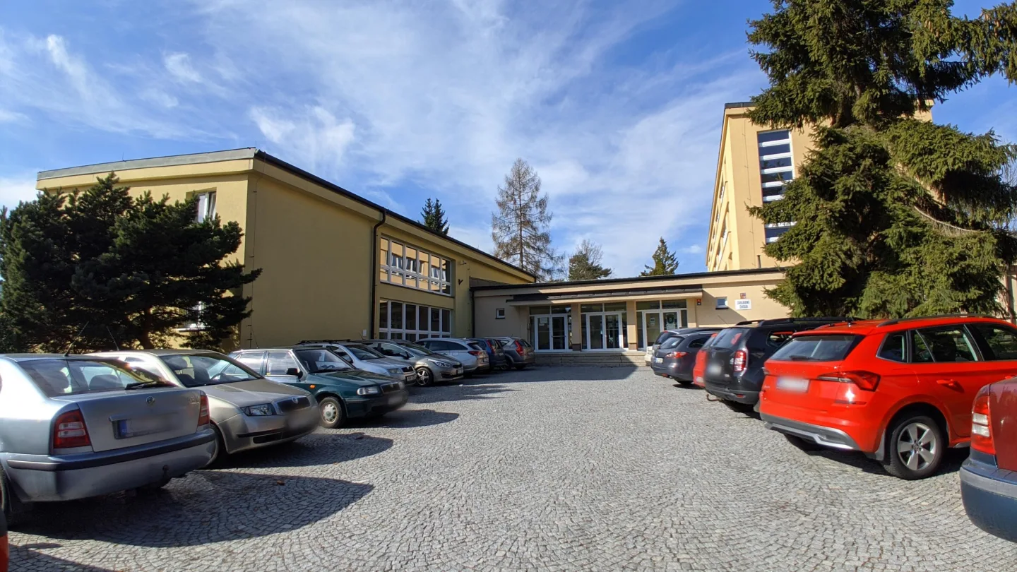Bezpečněji do školy: Jablonec chystá zklidnění dopravy na Žižkově Vrchu