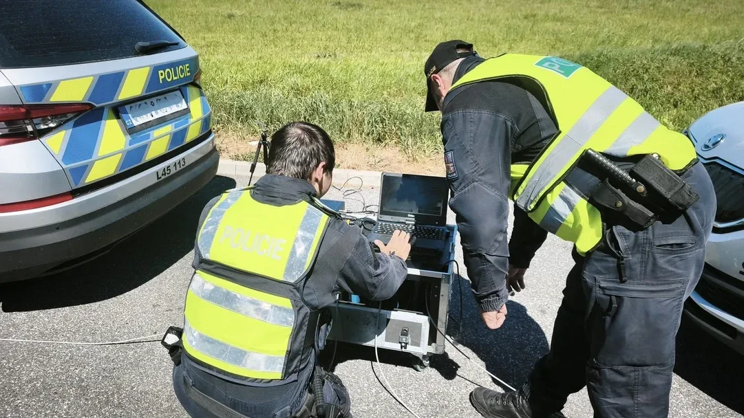 Lovy na nelegální migranty v kraji: Policisté nasadili i detektor srdce