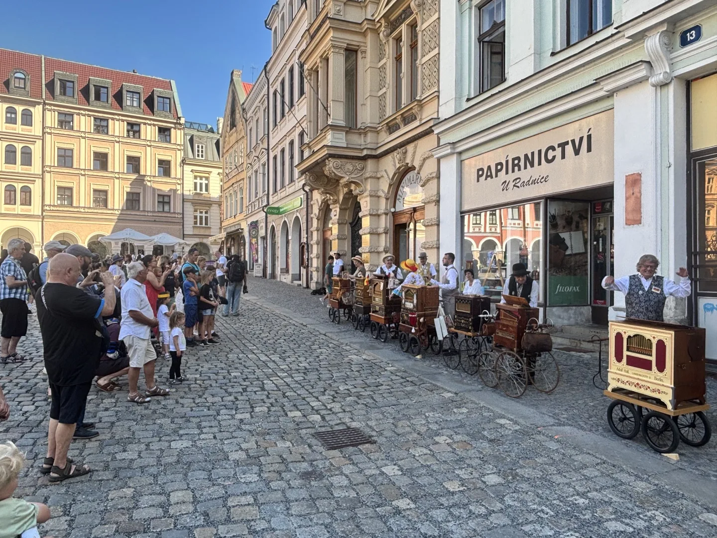FOTO: Liberecký flašinetář je zpět. Podívejte se na fotky z prvního dne festivalu