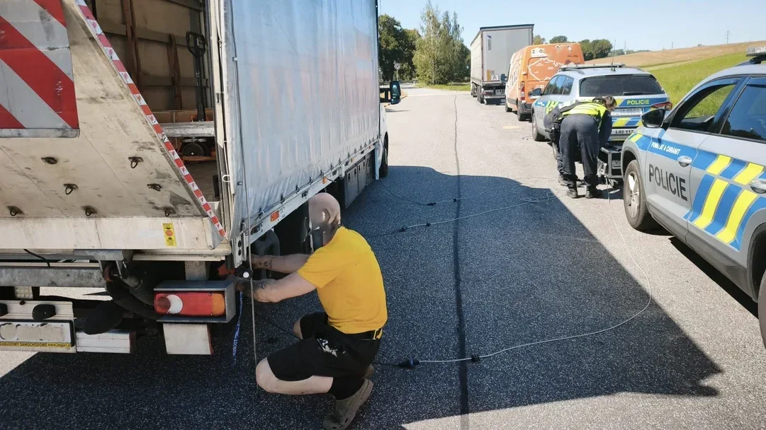 Lovy na nelegální migranty v kraji: Policisté nasadili i detektor srdce