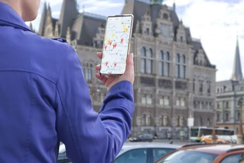 Novinka pro řidiče v Liberci. Za parkování nově zaplatíte i v aplikaci ParkDots