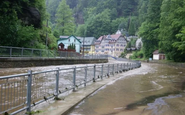 Hřensko. I sem může jít pomoc z Liberecka. Foto: HZS UK