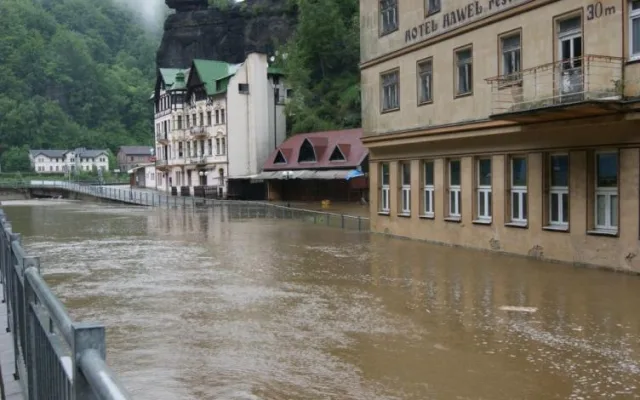 Hřensko. I sem může jít pomoc z Liberecka. Foto: HZS UK