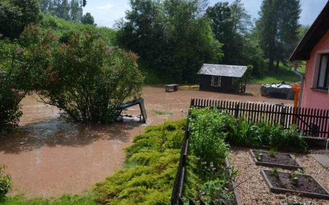 Přívalový déšť o víkendu zasáhl Liberecký kraj. Foto: HZSLK