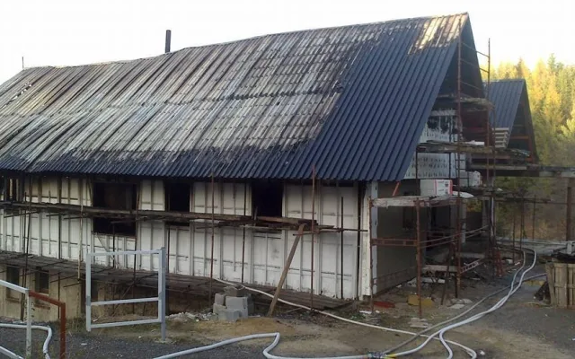 Požár na Dlouhém Mostě. Foto: SDH Rychnov u Jablonce