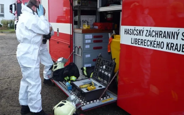 V Rynolticích zasahovaly dvě jednotky hasičů. Foto: HZSLK