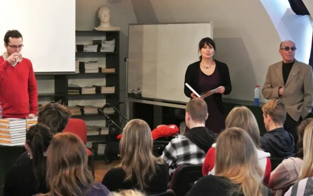 Gymnázium Jeronýmova zprava Karl Brázda a herečka Volencová