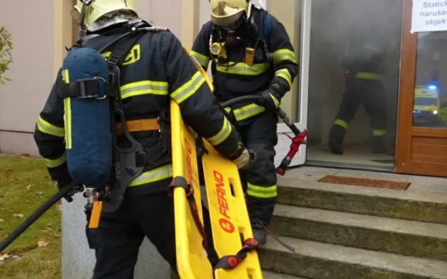 Čtrvteční cvičení v kasárnách. Foto: HZSLK