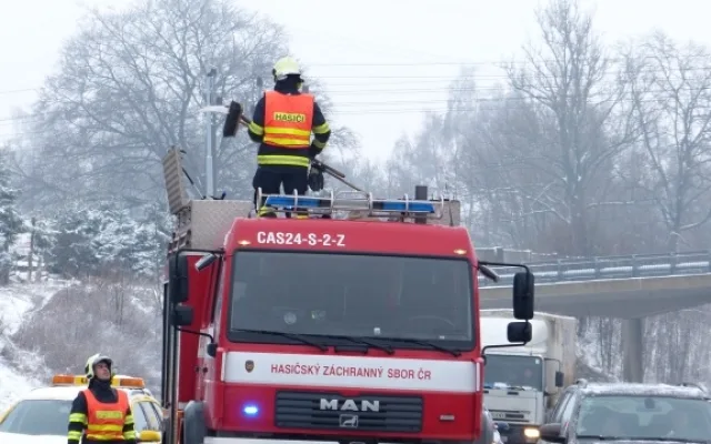 Nehoda u sjezdu na Jeřmanice. Foto: HZSLK