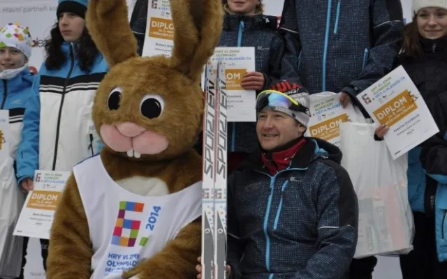 Vítězná štafeta dívek Libereckého kraje v běhu na lyžích