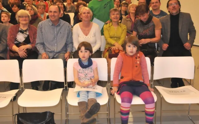 Benefice pro hospic v liberecké galerii vynesla bez mála 45 tisíc. Foto: Jiří Langer