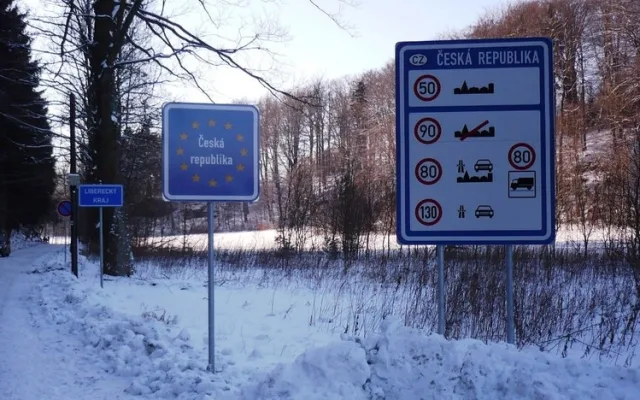 Kraj opravuje silnici k hranici s Německem. Hotovo bude ještě letos. Foto: Kraj-lbc.cz