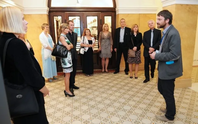 Galerijní večer v Lázních spojil víno a umění. Foto: Jan Král