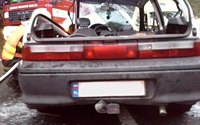 Nehoda v Mníšku. Foto: HZS LK