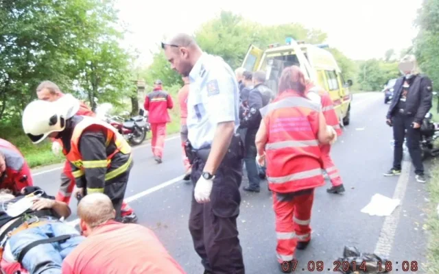 Nehoda u Zahrádek. Foto: HZS LK