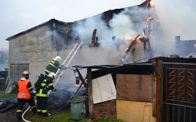Závada na elektroinstalaci způsobila statisícovou škodu. Foto: HZSLK