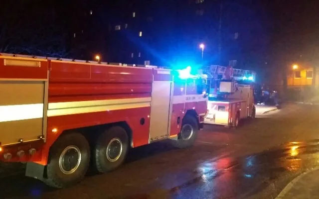 Byt na sídlišti Dobiášova zachvátil požár. Foto: HZSLK