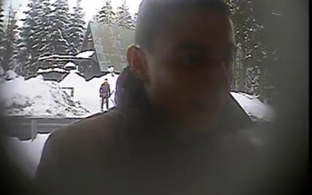 Poznáváte tyhle zloděje? Z Bedřichova si odvezli Ford Kuga. Foto: Policie ČR