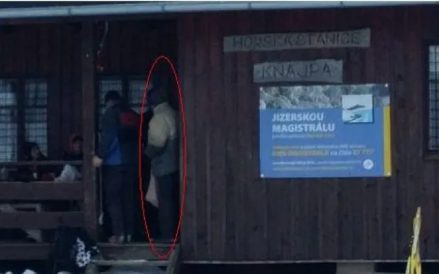 Pohřešovaný muž zachycený na snímku na Knajpě. Foto: Policie ČR